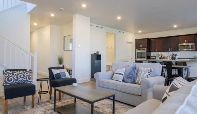 Spacious home near Boise, family/group stay. in Middleton