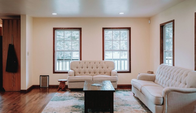 Spacious modern cabin on 7.5 secluded acres, hot tub, Wi-Fi, Air Hockey, Trails. in McArthur