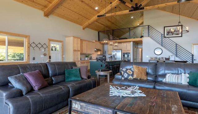 Spacious Mountain-View Retreat with Deck Slide & Jacuzzi near Outdoor Trails in Lincoln, Wyoming
