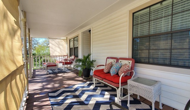 Spacious Work Retreat Minutes from Austin in Cedar Creek