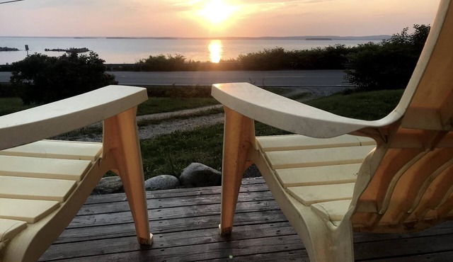 Spectacular Ocean Sunset Views in Blandford