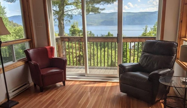 Splendid VIEW of the Saguenay Fjord in Sainte-Rose-du-Nord