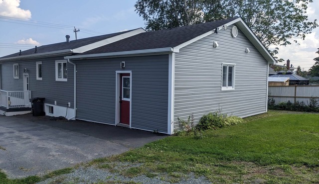 SpringHouse Cozy Oceanview 1-Bedroom Apartment Pet-friendly in Lewisporte