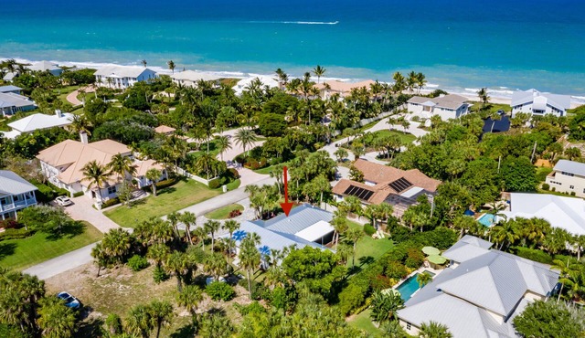 Steps From The Sand With Amazing Location! in Indian River Shores