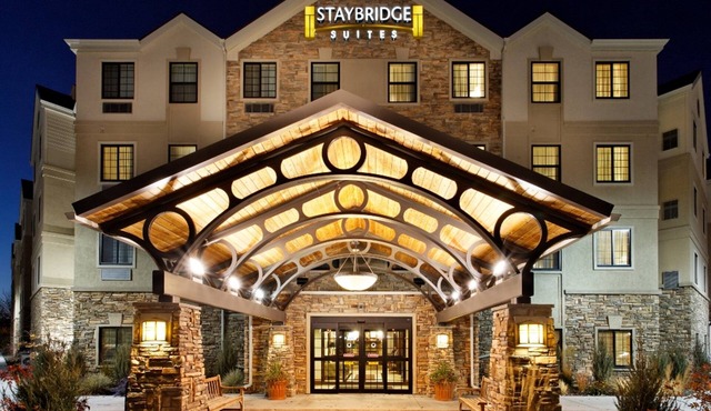 Studio | Shared Indoor Pool + Business Center! in Rossford