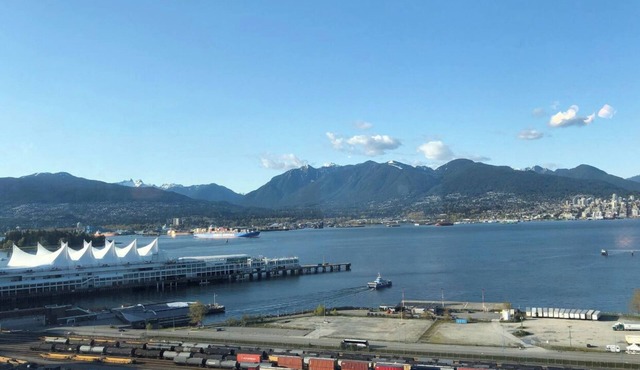 Stunning views - Gastown, 1 free parking in Vancouver