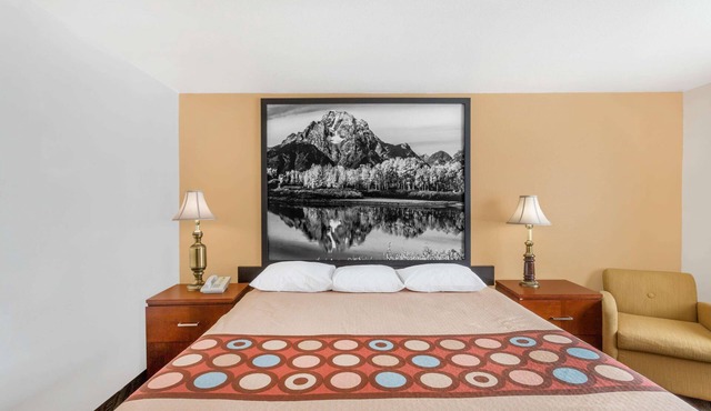 Super 8 by Wyndham Diamondville Kemmerer