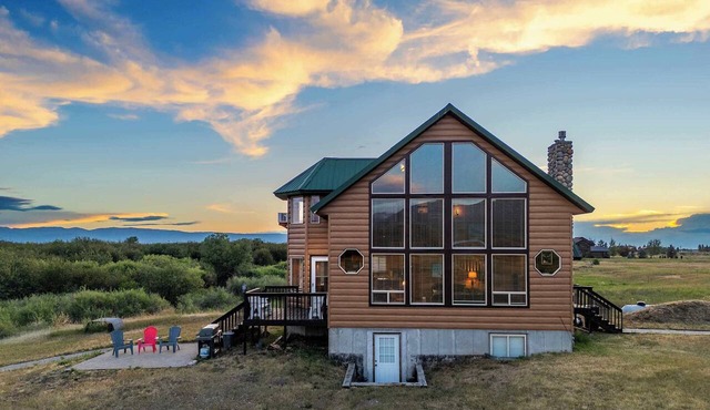 Teton Homestead: Bear Creek Cabin Retreat