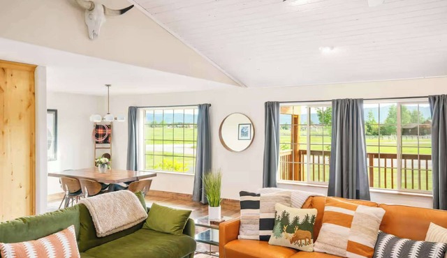 Teton Homestead: White Pine w/Hot Tub & Views