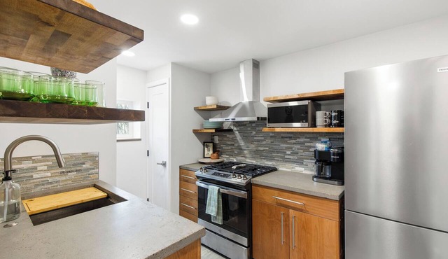 The Aspen Nook – A Modern Stay