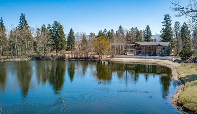 The Bitterroot Lodge