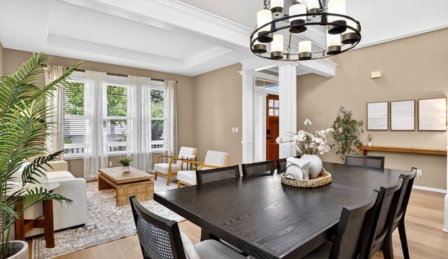 The Grove Refined NW Portland Living [5BR/2.5BA] in Portland