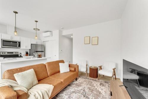 The Maple Muse Lux 1 Bed Townhome in Tacoma