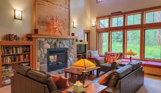 Triple J Cabin in Mazama