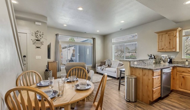 Two Attached Twin Homes - 6 bed 4 Bath - EV Parking