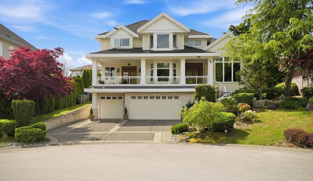 Tynehead Fleetwood Villa in Surrey