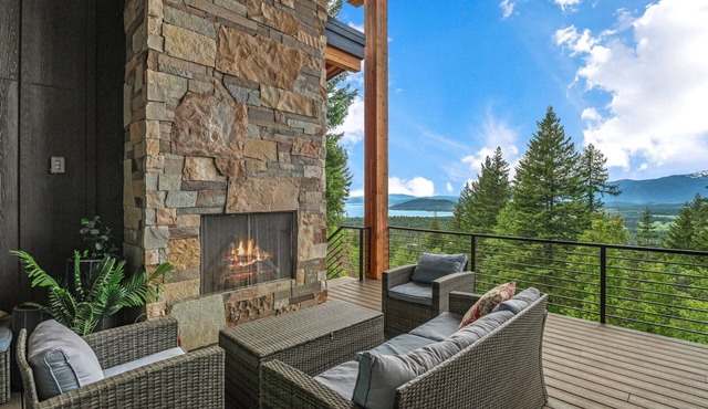 Ultimate Sandpoint Lodge: Ski, Golf & Lake Retreat in Sandpoint