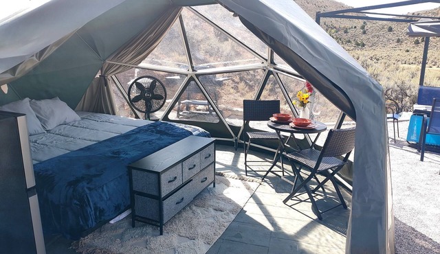 Unplug and unwind in our secluded off-grid glamping dome, nestled by a private lake. Enjoy the peace and quiet with all the comforts of home.