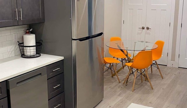 Upscale 3BR Retreat-Spacious Living - Waffles too! in Pleasant Grove