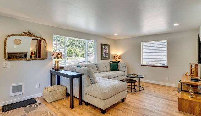 Walk to Spanaway Lake: Chic Home w/Rooftop Deck!