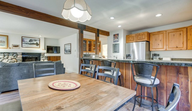 Walk to Sun Valley & Dtwn: Ketchum Condo