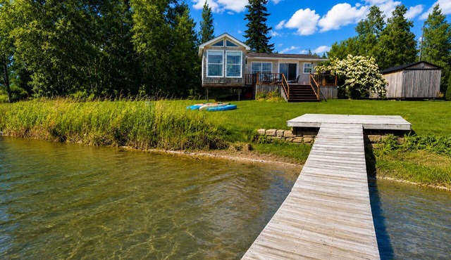 Waterfront Retreat Near Parlee Kayaks & ATV Trail in Beaubassin East