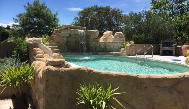Welcome to your perfect getaway! Only 20 min from CHCH, Swallow's 'Wing' Apt in Rangiora