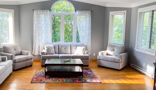 White's Lake Nova Scotia Retreat "4brm+gamesroom+gym+kayaking+wifi" in Whites Lake