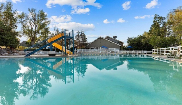 Wolf Creek | Cozy Ski Retreat | Pool + Ski