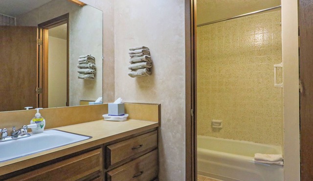 Wonderful Studio condo in Lava Hot Springs for a relaxing stay