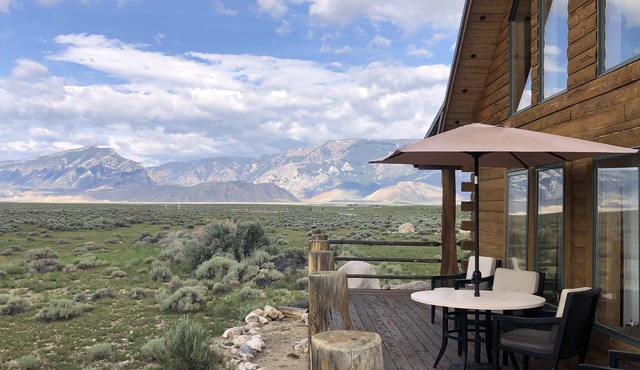 Yellowstone River Frontage! Beautiful log home on the river with 360 views!