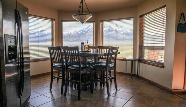 Yellowstone Trail Lodge · Yellowstone National park