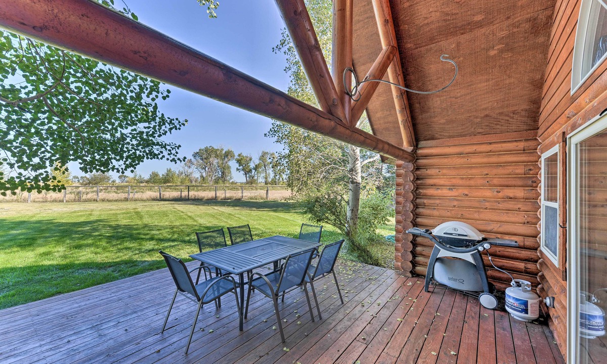 Driggs Cottage | Serene Driggs Cabin ~ 10 Mi to Grand Targhee!