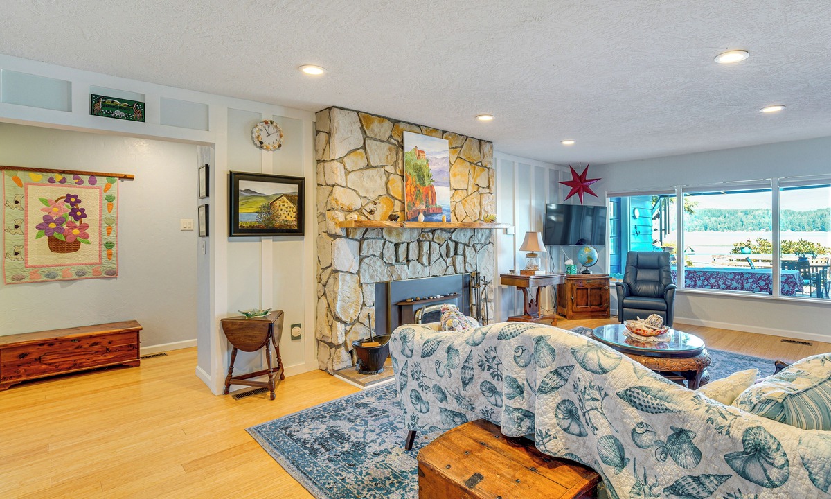 Belfair Cottage | Across Water From Belfair SP: Hood Canal Cottage!