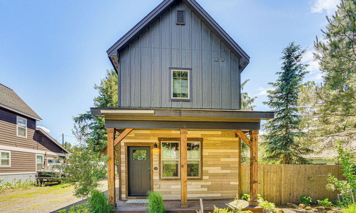 Donnelly House | Charming Donnelly Home - 1 Mi to Lake Cascade!