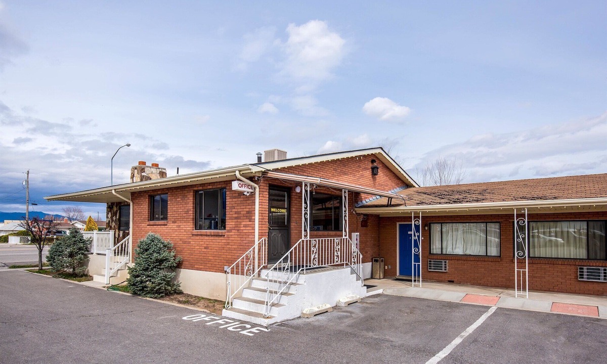 Tremonton Hotel | Motel 6 Tremonton, UT