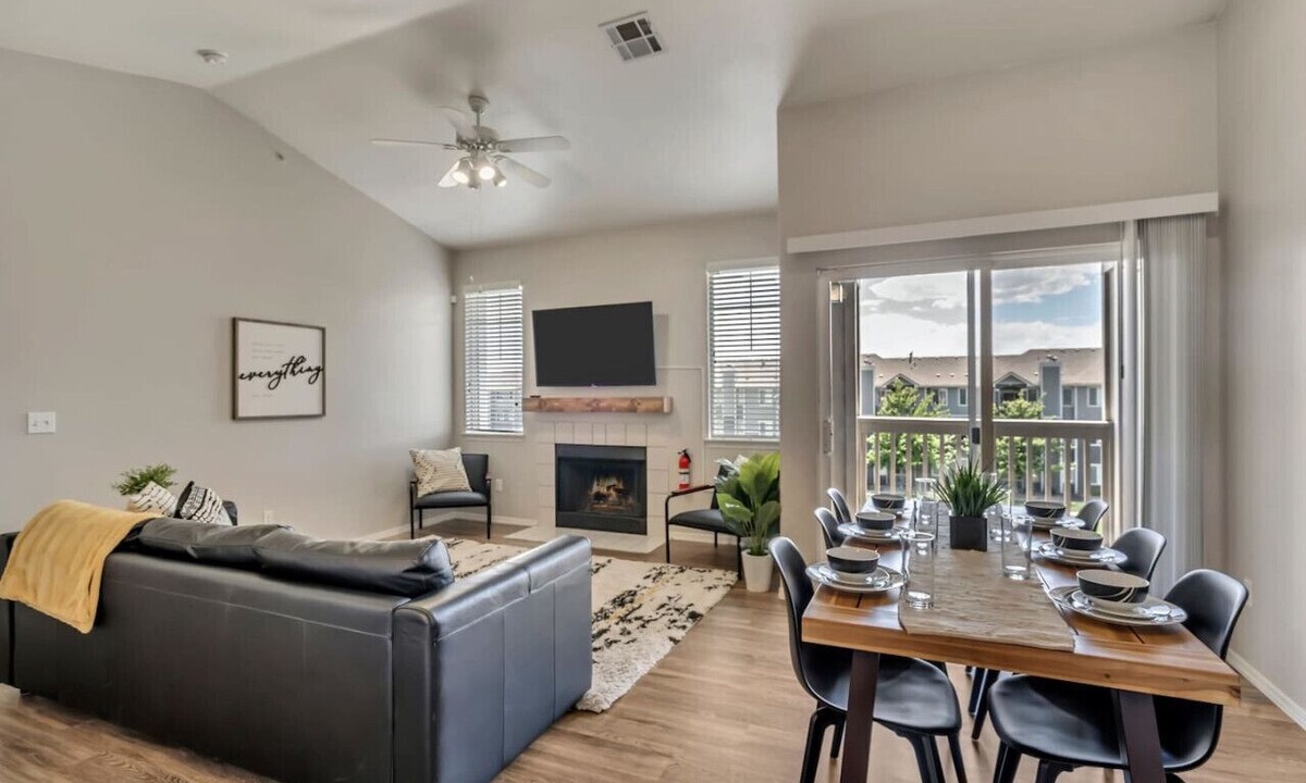 Clearfield Apartment | Stylish 2BR Apt with Twin over King Bunk, Pool, and Fitness Center, Close to Hill AFB