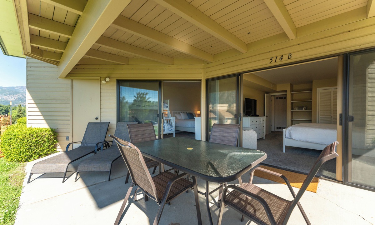 Wapato Point Condo | Wapato Point Halmalka Condo 514-B Close to Outdoor Pool, Sandy Beach Amenities