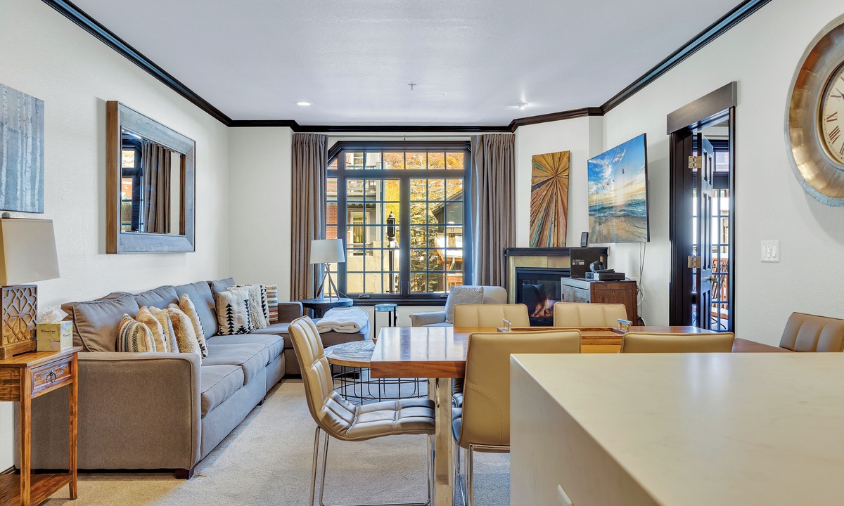 Downtown Park City Condo | Located directly on Main Street and 1/2 block from Town Lift! Recently updated and cozy as can be!