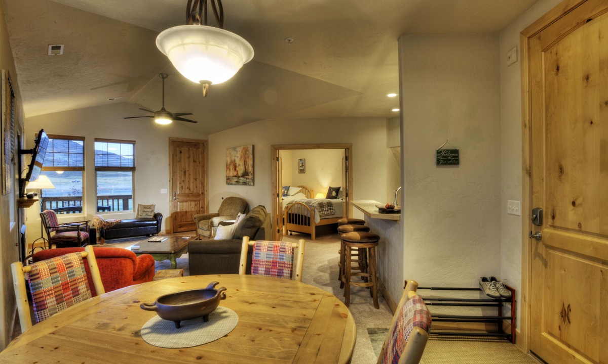 Kimball Junction Condo | Reduced January Rates! Great Location. 5starReviews. 3 Bed, 2 Bath with Views