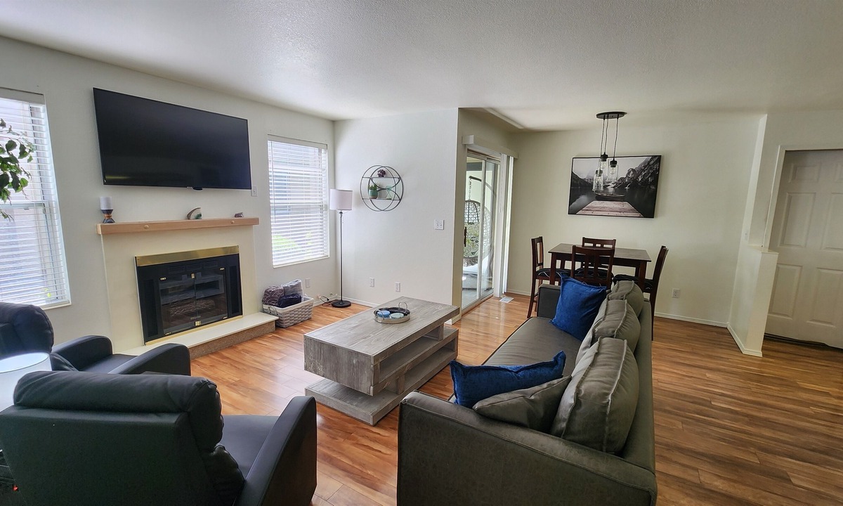 Veterans Park Apartment | Secluded Oasis!