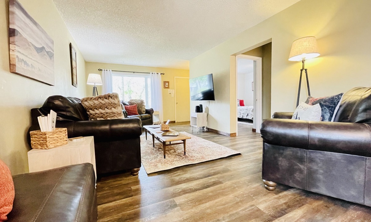 Red Lodge Ski Chalet | In-Town Home, Hot Tub, Wifi & Minutes to Skiing