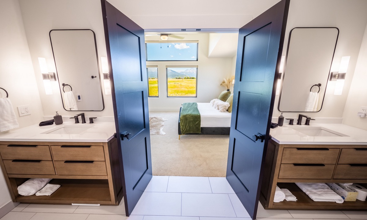 Driggs House | The Lodge at Canyon Loop, a Modern Mountain Home in the Heart of Teton Valley