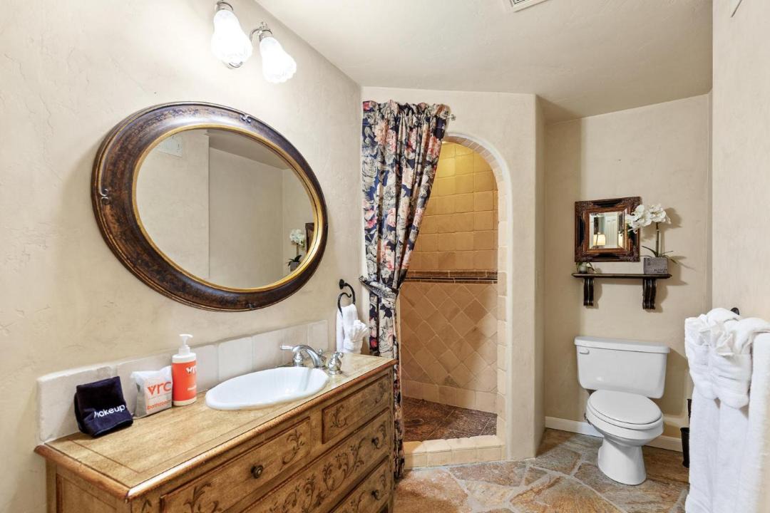 Harrison House | Lakefront Cottage Coeur d'Alene ID