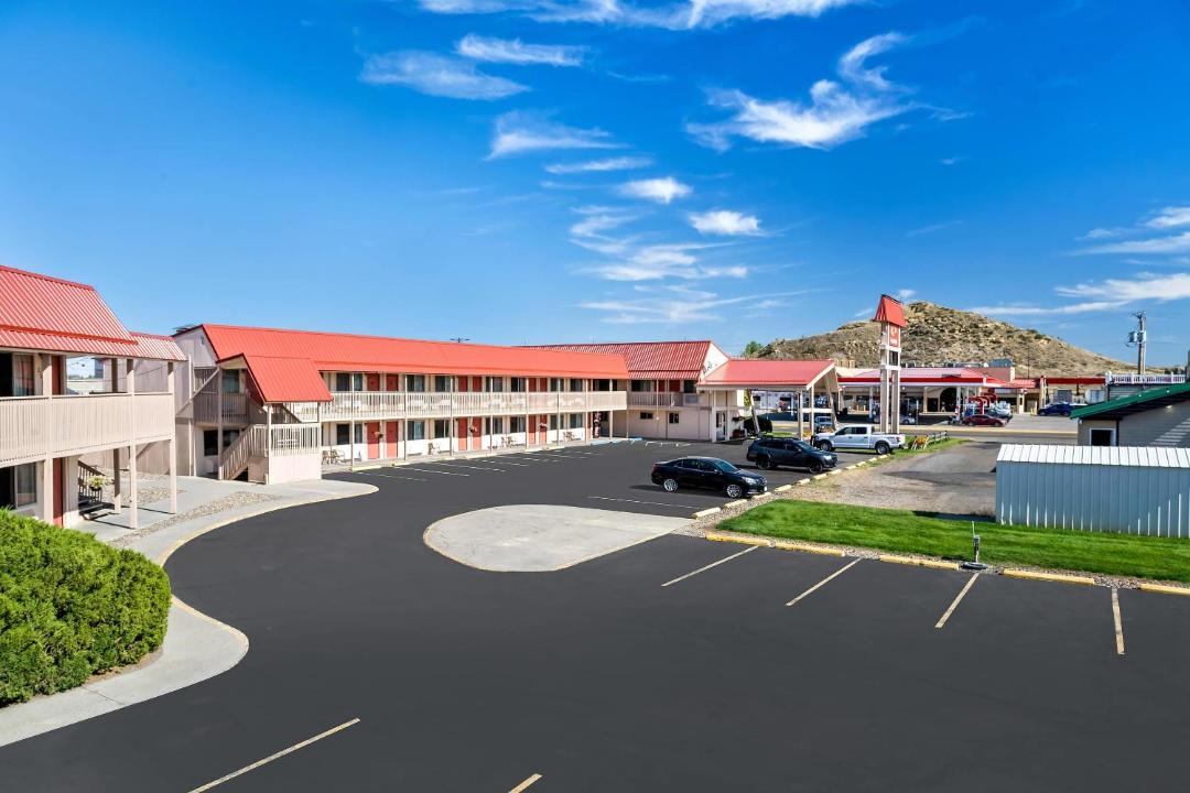 Miles City Cabin | Econo Lodge Miles City I-94