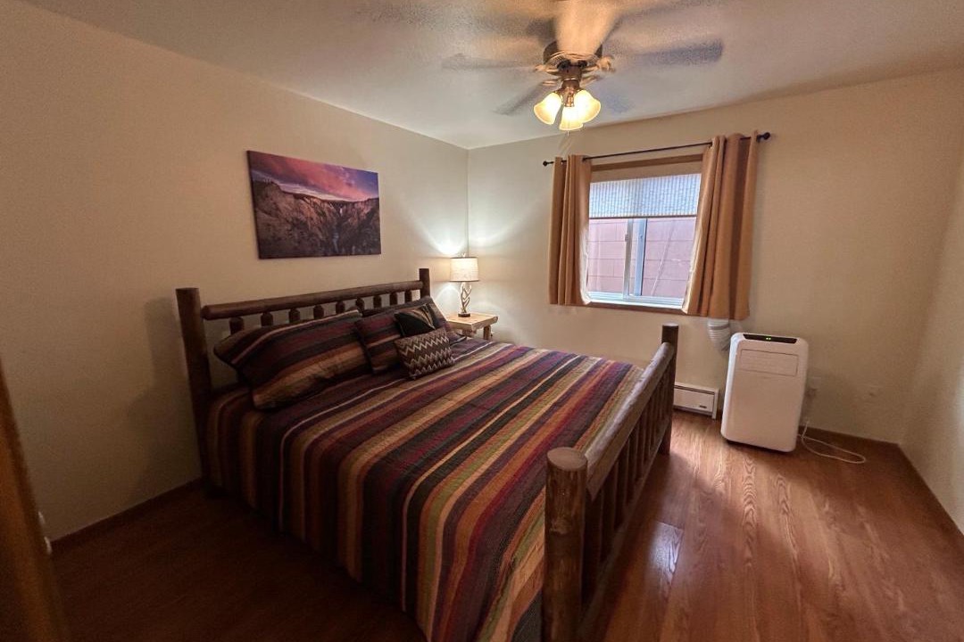 Gardiner Apartment | Sun Outdoors Yellowstone North