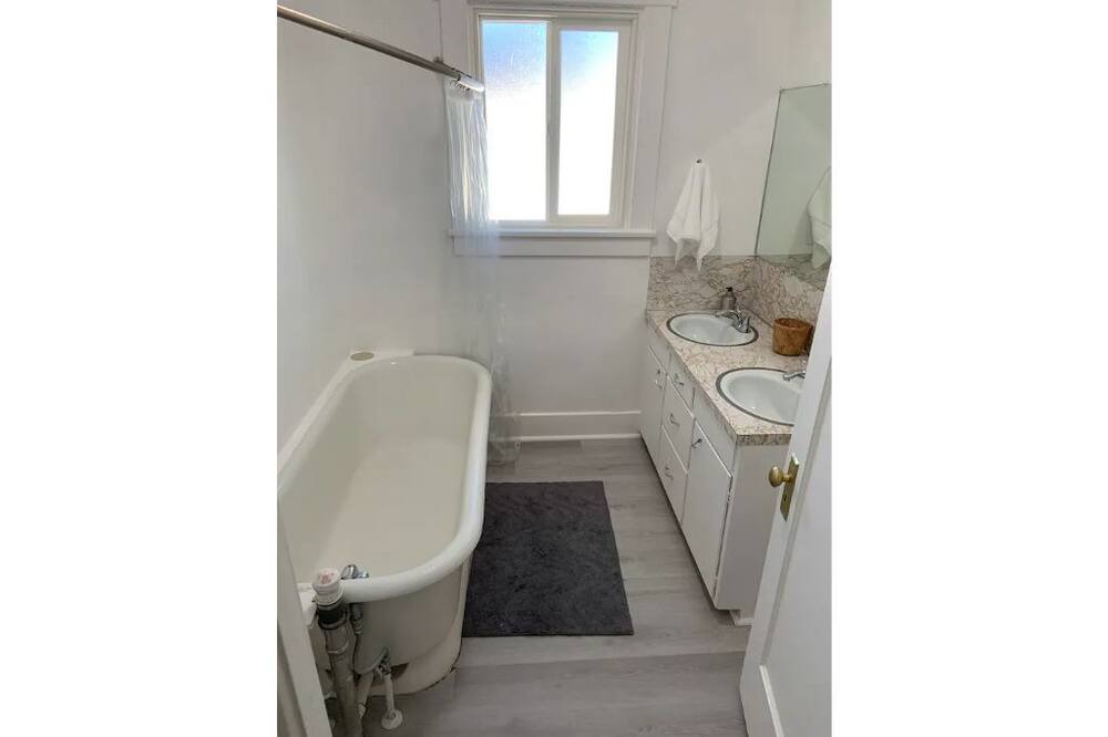 Photo of Bathroom in Paris