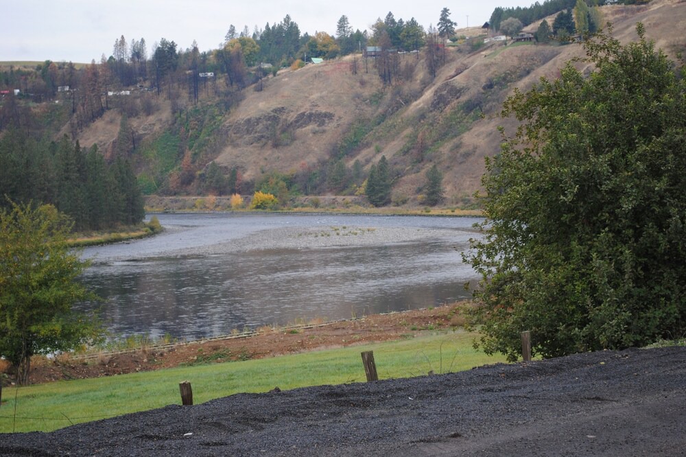 Photo of Others in Lenore