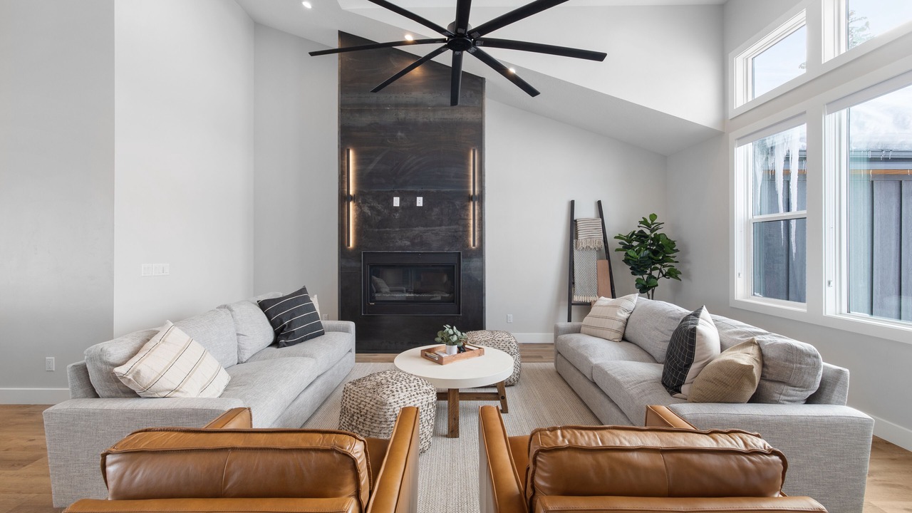 Photo of Livingroom in St. Charles