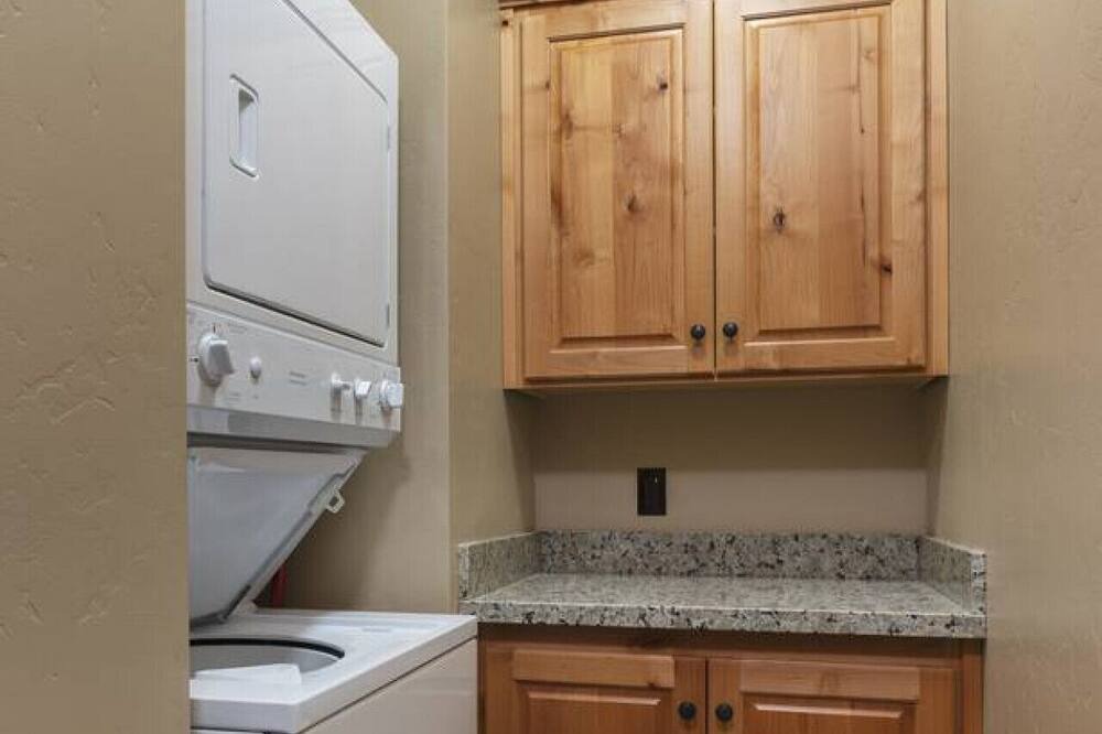 Photo of Bedroom in Victor